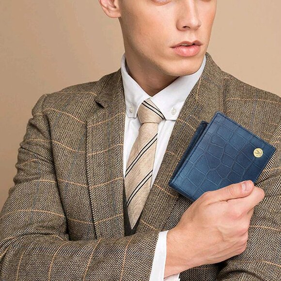 RFID Protected Genuine Leather Wallet for Men Slim Compact with Multiple Slots - Picture 8 of 8